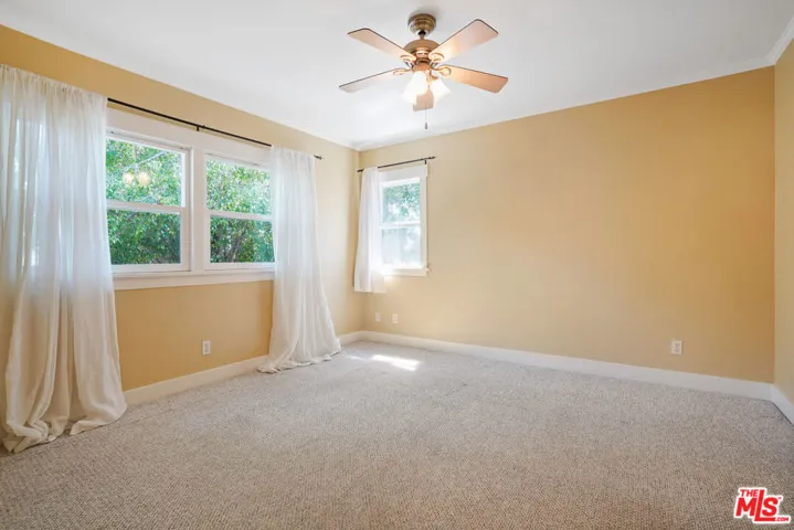 910 Bell Street, Pasadena, California 91104