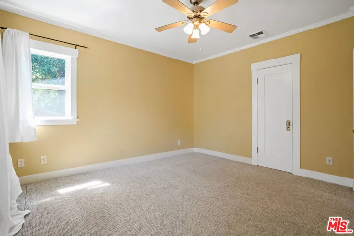 910 Bell Street, Pasadena, California 91104