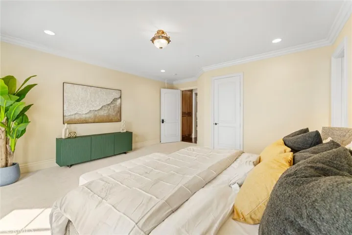 735 Hampton Road, Arcadia, California 91006