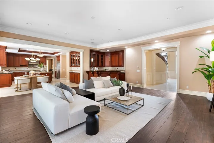 735 Hampton Road, Arcadia, California 91006