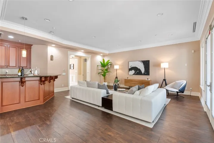 735 Hampton Road, Arcadia, California 91006