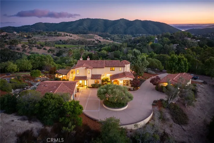 1090 Bassi Drive - SLO