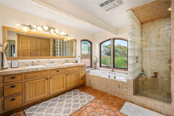 Primary En Suite