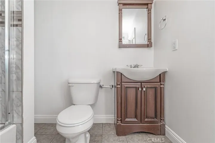 345 W 73rd Street, Los Angeles, California 90003