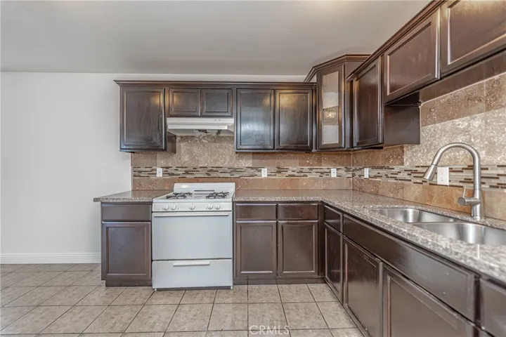 345 W 73rd Street, Los Angeles, California 90003