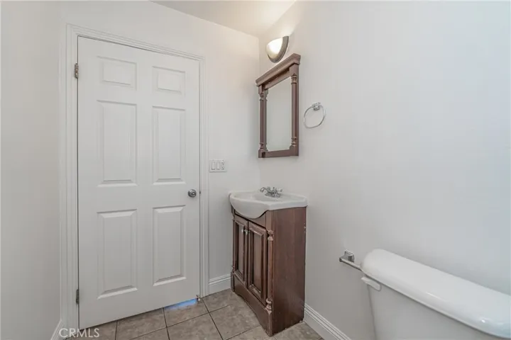 345 W 73rd Street, Los Angeles, California 90003