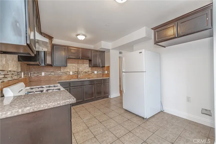 345 W 73rd Street, Los Angeles, California 90003