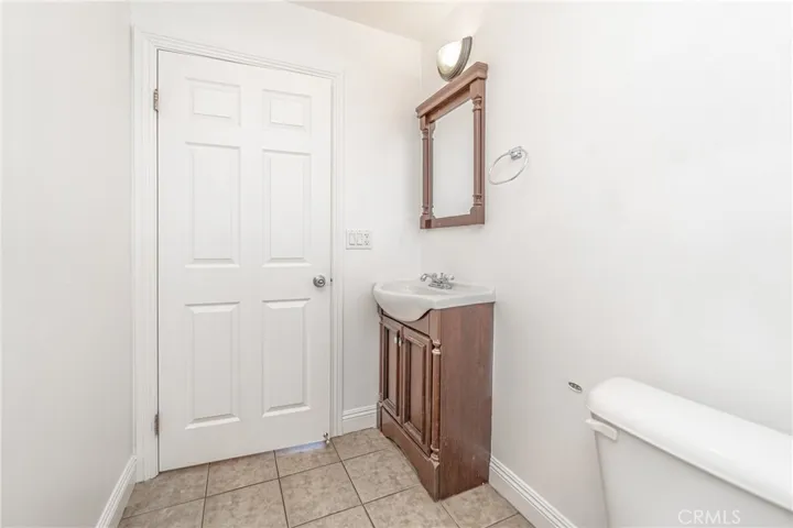 345 W 73rd Street, Los Angeles, California 90003