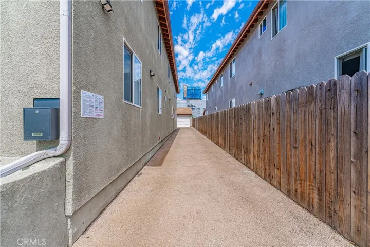 345 W 73rd Street, Los Angeles, California 90003