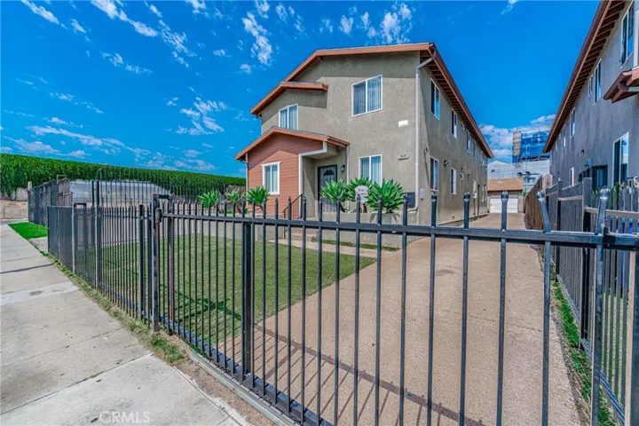 345 W 73rd Street, Los Angeles, California 90003