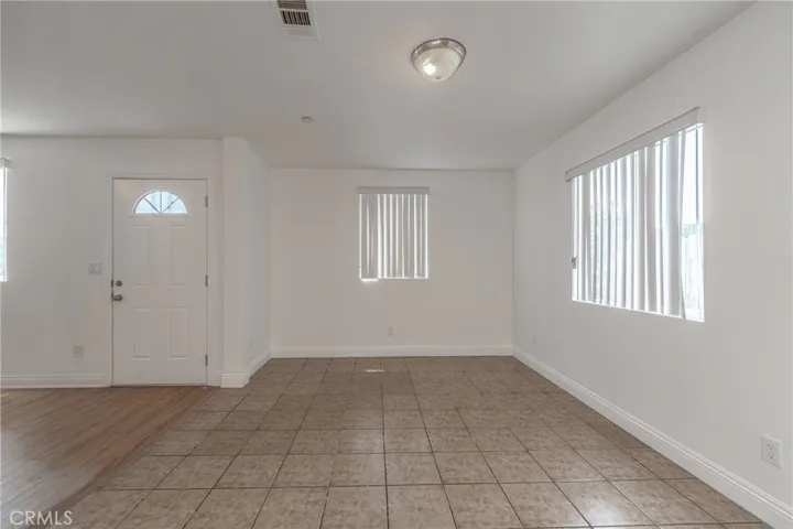345 W 73rd Street, Los Angeles, California 90003