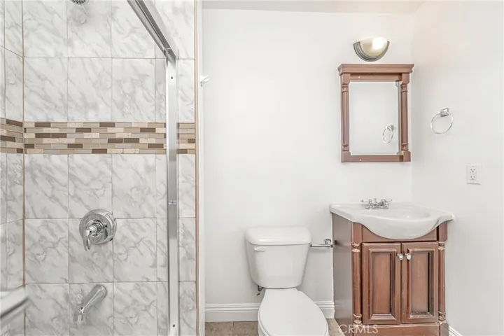 345 W 73rd Street, Los Angeles, California 90003