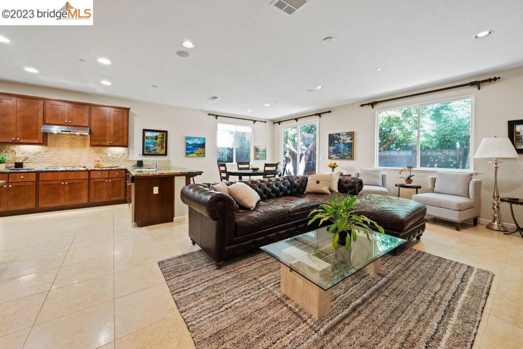 1692 Oakville, Brentwood, California 94513 home-pic-19