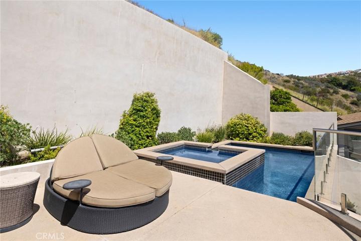 31460 Ceanothus Drive, Laguna Beach, California 92651