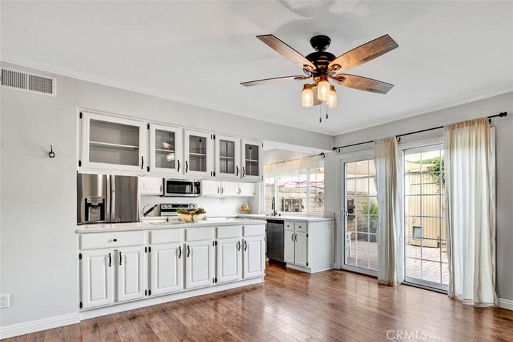 Built in china cabinets
