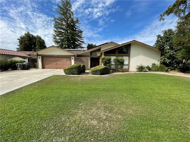 3113 Harrogate Lane, Bakersfield, California 93309