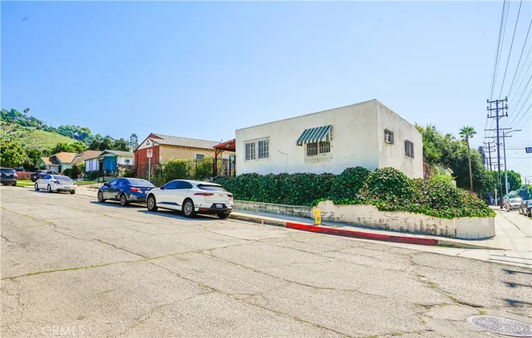 2900 Asbury Street, Cypress Park, California 90065
