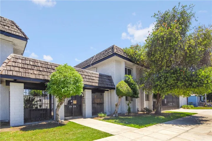 8202 Rosemead Boulevard, Pico Rivera, California 90660