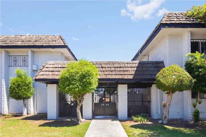 8202 Rosemead Boulevard, Pico Rivera, California 90660
