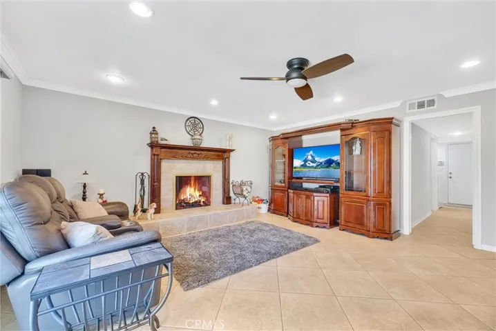4517 Ironwood Avenue, Seal Beach, California 90740