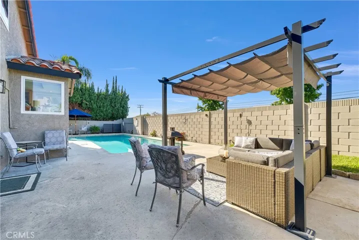 4517 Ironwood Avenue, Seal Beach, California 90740