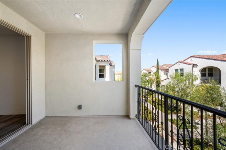 502 Trailblaze, Irvine, California 92618