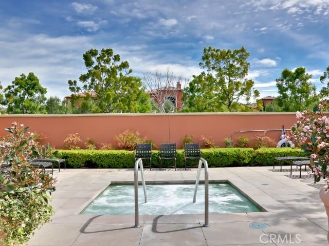 502 Trailblaze, Irvine, California 92618