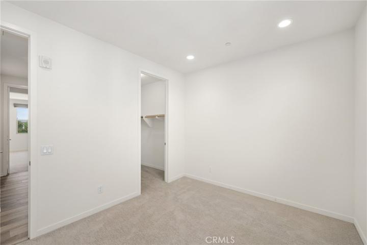 502 Trailblaze, Irvine, California 92618