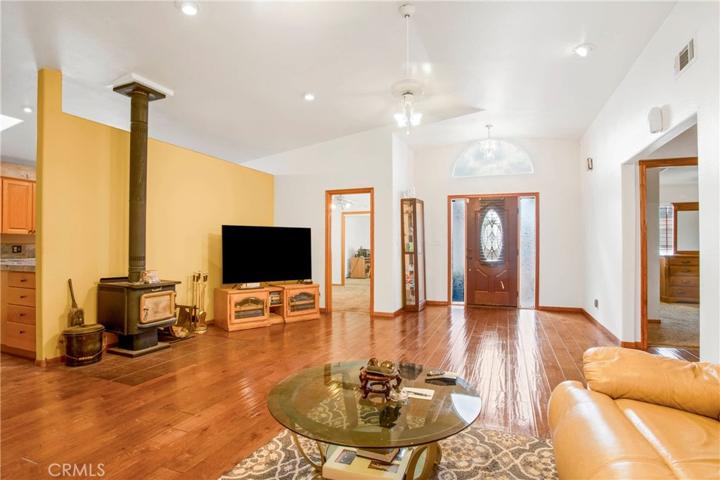 13195 Tamarisk Road, Victorville, California 92395