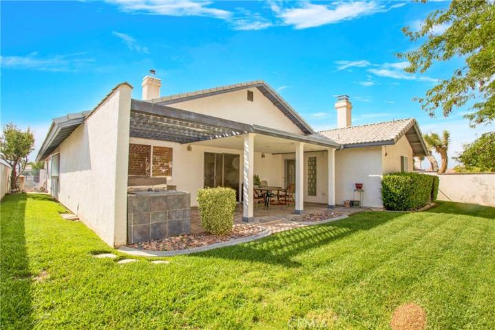 13195 Tamarisk Road, Victorville, California 92395