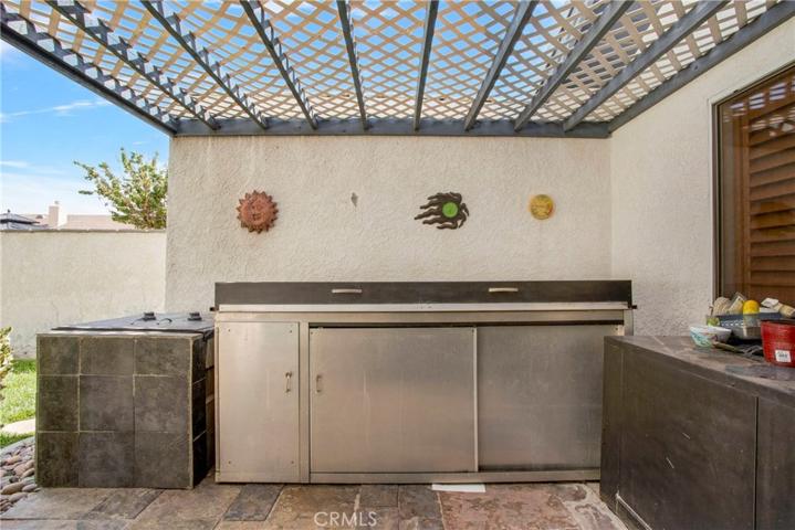 13195 Tamarisk Road, Victorville, California 92395