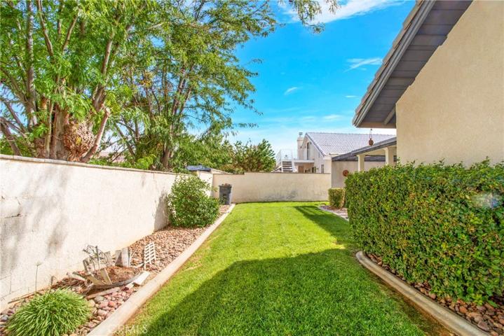 13195 Tamarisk Road, Victorville, California 92395