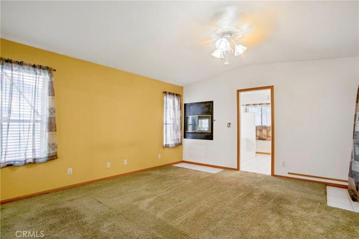 13195 Tamarisk Road, Victorville, California 92395