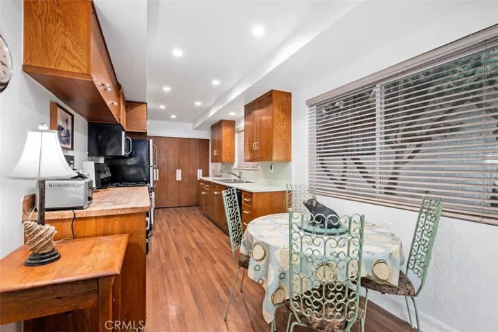 122 W Avenida Valencia, San Clemente, California 92672
