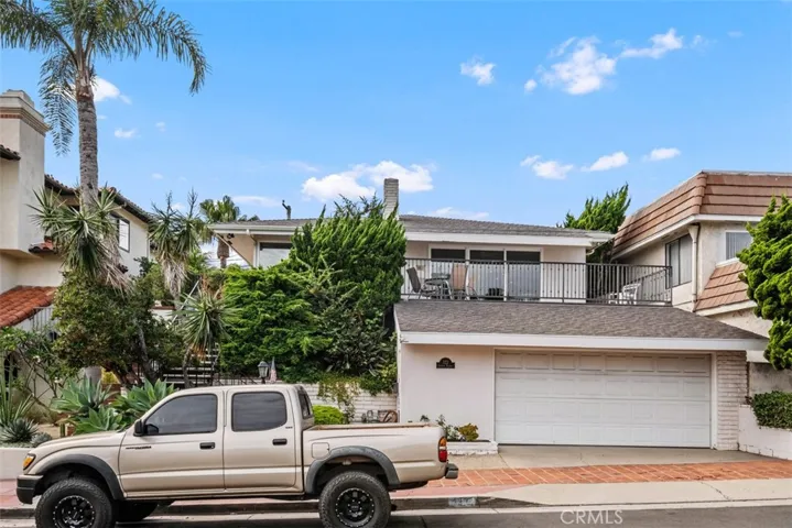 122 W Avenida Valencia, San Clemente, California 92672