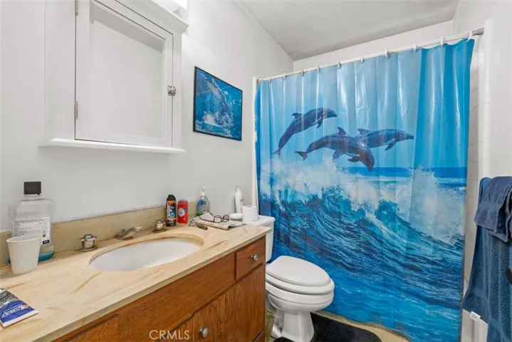 1 bedroom, 1 bathroom unit
