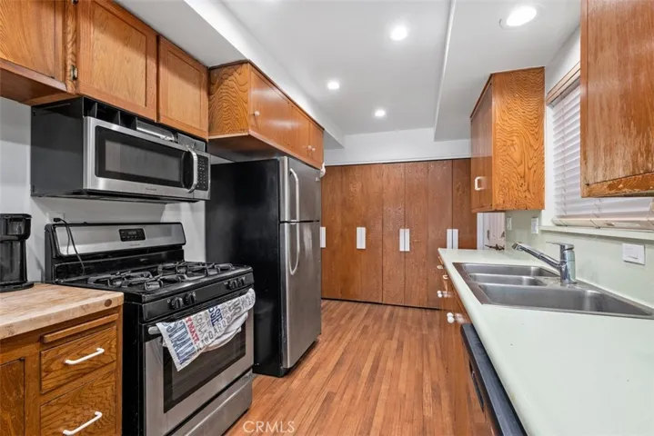 122 W Avenida Valencia, San Clemente, California 92672