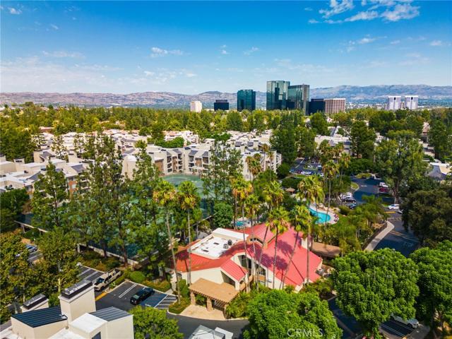 21520 Burbank Boulevard Unit 104, Woodland Hills, California 91367