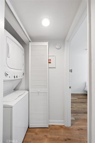 21520 Burbank Boulevard Unit 104, Woodland Hills, California 91367