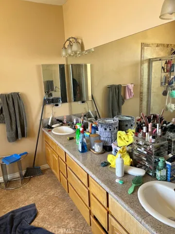 1351 Brentwood Ave, Thermal, California 92274