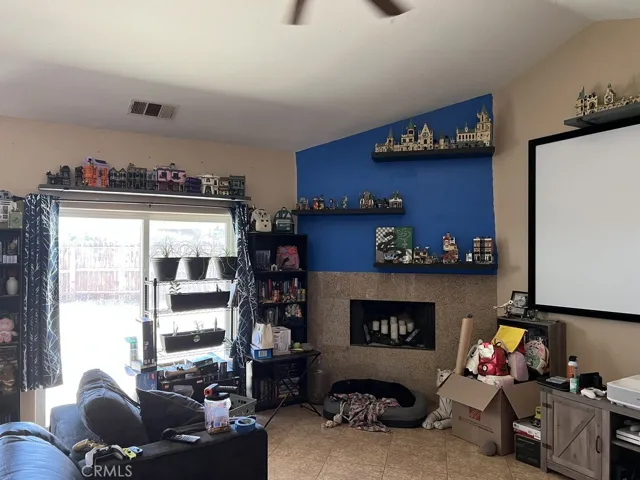 1351 Brentwood Ave, Thermal, California 92274