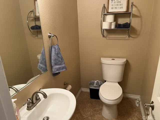 1351 Brentwood Ave, Thermal, California 92274