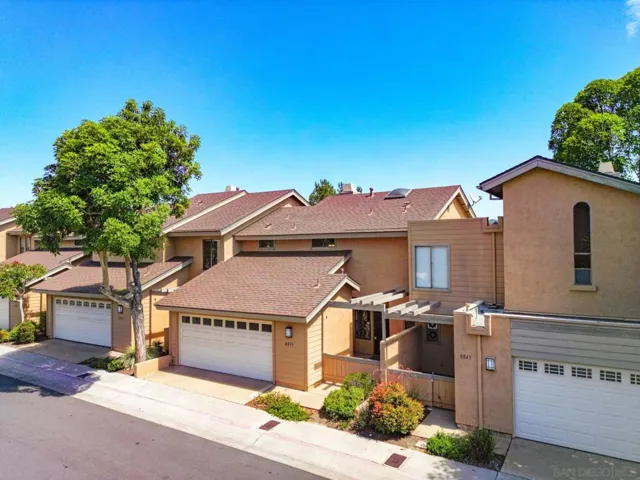 8851 Via Andar, San Diego, California 92122