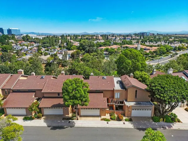 8851 Via Andar, San Diego, California 92122