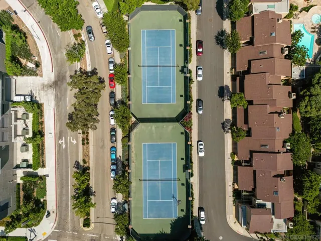 8851 Via Andar, San Diego, California 92122