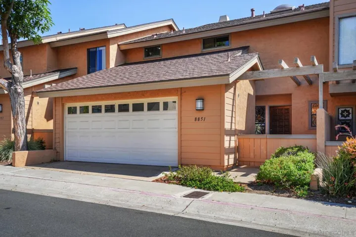 8851 Via Andar, San Diego, California 92122