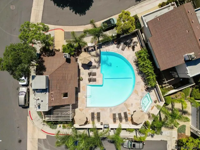 8851 Via Andar, San Diego, California 92122