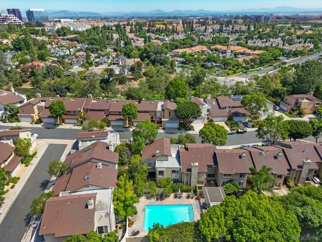 8851 Via Andar, San Diego, California 92122