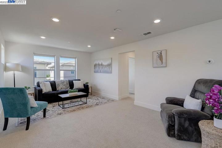 5972 Lombard St, Dublin, California 94568