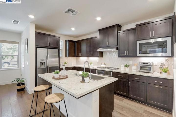 5972 Lombard St, Dublin, California 94568